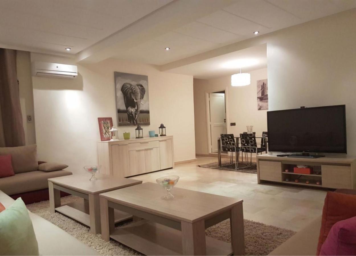 Stylish Perfect For Business & Leisure Trips Appartamento